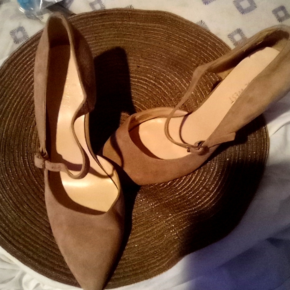 Nine west tan pumps